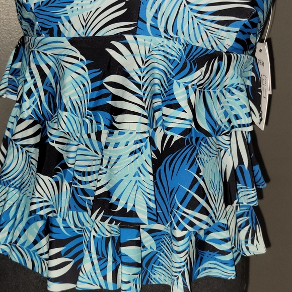 Women's Halter Tankini Size Small NWT - Picture 3 of 16